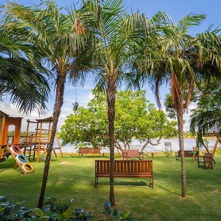 Apartamento na Praia -Condomínio Porto Smeralda Guarajuba Exterior foto