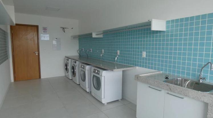 Apartamento na Praia -Condomínio Porto Smeralda Guarajuba Exterior foto